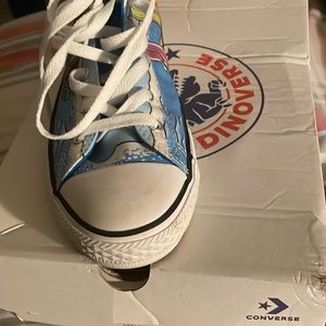 Dinoverse converse